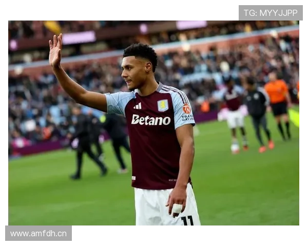 沃特金斯 vs 拉什福德:冲击型前锋的战术角色与终结效率对比 沃特金斯 vs 拉什福德:冲击型前锋的战术角色与终结效率对比